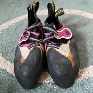 La Sportiva Solutions sz 39 rock climbing shoes